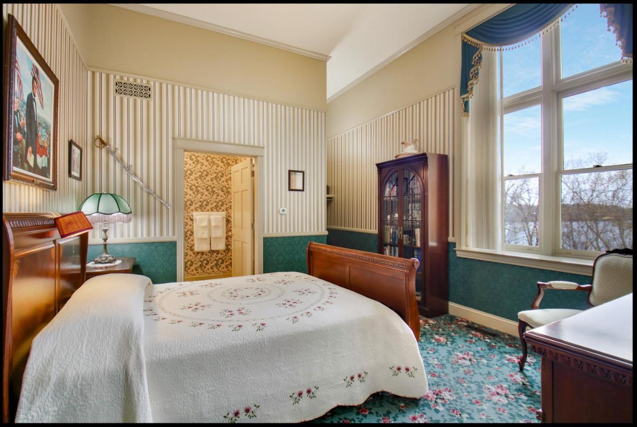 Carnegie Hall Boutique Hotel Ladysmith Екстериор снимка