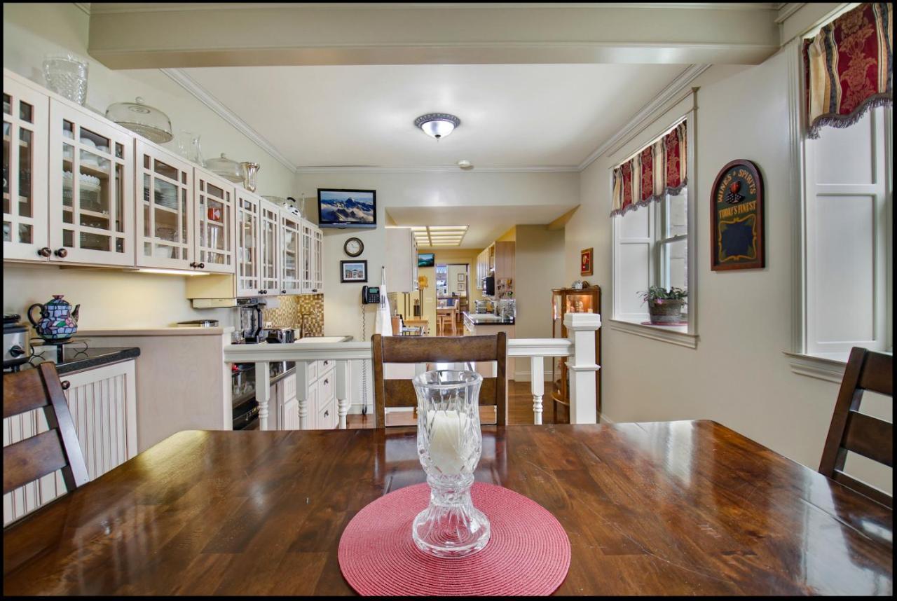 Carnegie Hall Boutique Hotel Ladysmith Екстериор снимка